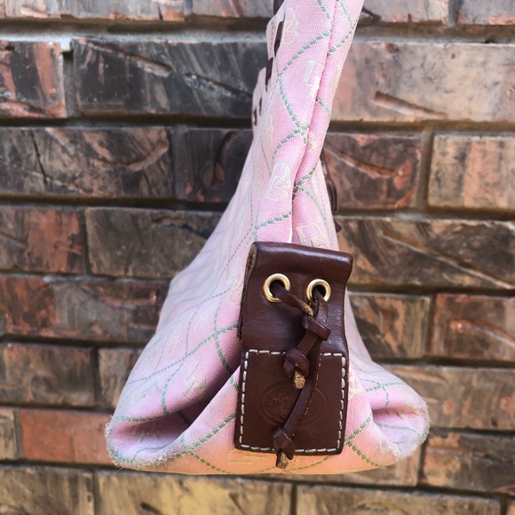 Vintage Dooney and Bourke handbag! Gorgeous pink! - Picture 5 of 7